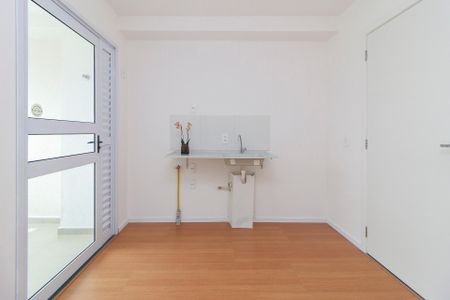 Apartamento à venda com 28m², 2 quartos e sem vaga Apartamento à venda com 28m², 2 quartos e sem vagaSala - Cozinha