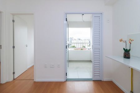 Sala - Cozinha de apartamento à venda com 2 quartos, 28m² em Vila das Belezas, São Paulo
