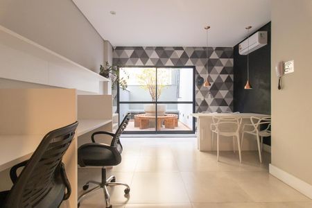 Apartamento para alugar com 27m², 1 quarto e sem vagaÁrea comum