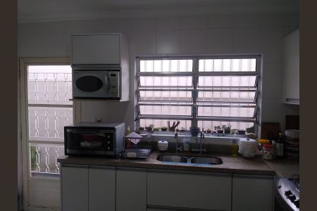 Casa à venda com 180m², 3 quartos e 2 vagasCozinha
