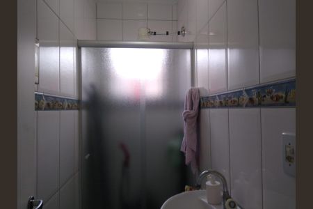 Casa à venda com 180m², 3 quartos e 2 vagasBanheiro 1
