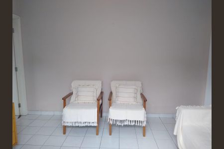 Casa à venda com 180m², 3 quartos e 2 vagasSala