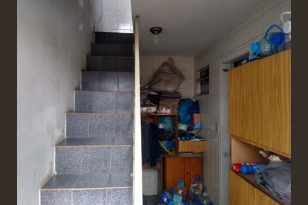 Casa à venda com 180m², 3 quartos e 2 vagasCorredor