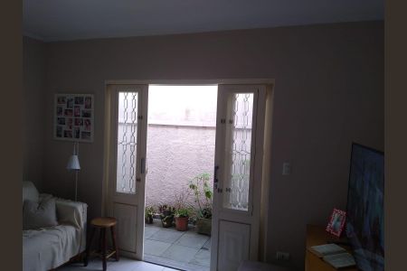 Casa à venda com 180m², 3 quartos e 2 vagasSala