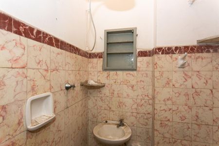 Casa para alugar com 210m², 3 quartos e 2 vagas Casa para alugar com 210m², 3 quartos e 2 vagasCasa 2 - Banheiro