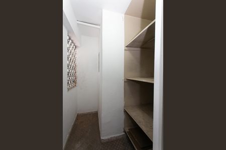 Casa para alugar com 210m², 3 quartos e 2 vagas Casa para alugar com 210m², 3 quartos e 2 vagasCorredor