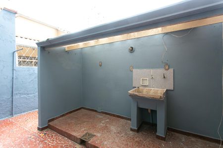 Casa para alugar com 210m², 3 quartos e 2 vagas Casa para alugar com 210m², 3 quartos e 2 vagasCasa 2 - Área de Serviço 2