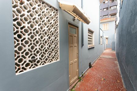 Casa para alugar com 210m², 3 quartos e 2 vagas Casa para alugar com 210m², 3 quartos e 2 vagasCorredor Externo