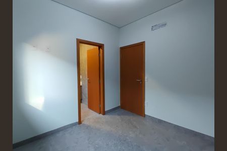 Casa de condomínio para alugar com 180m², 4 quartos e 2 vagas