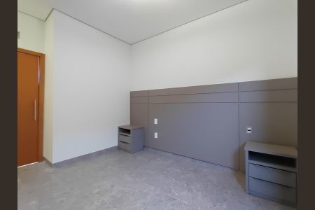 Casa de condomínio para alugar com 180m², 4 quartos e 2 vagas
