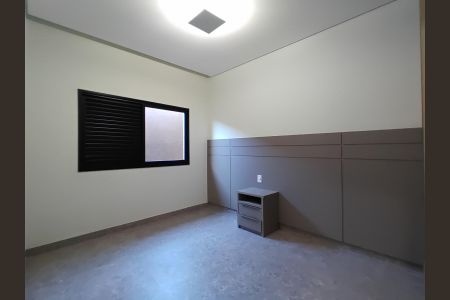 Casa de condomínio para alugar com 180m², 4 quartos e 2 vagas Casa de condomínio para alugar com 180m², 4 quartos e 2 vagasQuarto