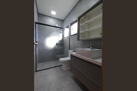 Casa de condomínio para alugar com 180m², 4 quartos e 2 vagas