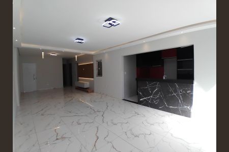 Sala de casa de condomínio para alugar com 3 quartos, 140m² em Aclimação, Uberlândia