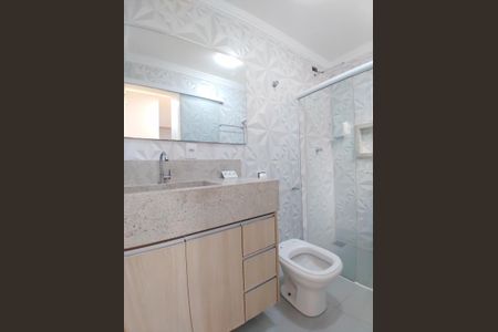 Casa de condomínio para alugar com 140m², 3 quartos e 2 vagas Casa de condomínio para alugar com 140m², 3 quartos e 2 vagasBanheiro