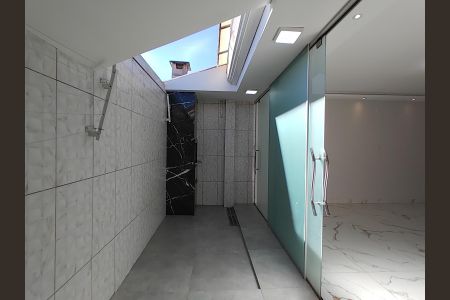 Casa de condomínio para alugar com 140m², 3 quartos e 2 vagas