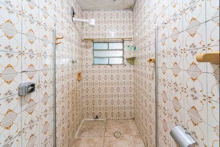 Casa à venda com 197m², 2 quartos e 1 vagaBanheiro 