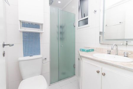 Casa de condomínio para alugar com 115m², 3 quartos e 3 vagasBanheiro