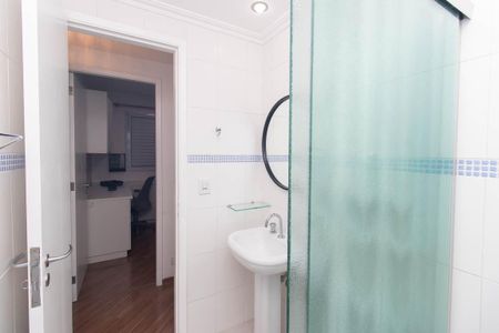 Casa de condomínio para alugar com 115m², 3 quartos e 3 vagasBanheiro Social