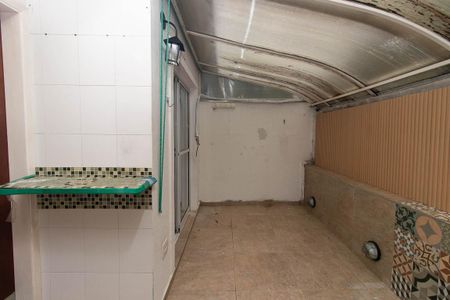 Casa de condomínio para alugar com 115m², 3 quartos e 3 vagasÁrea de Serviço