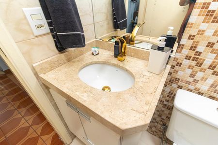 Casa à venda com 90m², 2 quartos e 2 vagasBanheiro Social