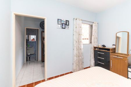 Casa à venda com 90m², 2 quartos e 2 vagasQuarto 1 - Suíte