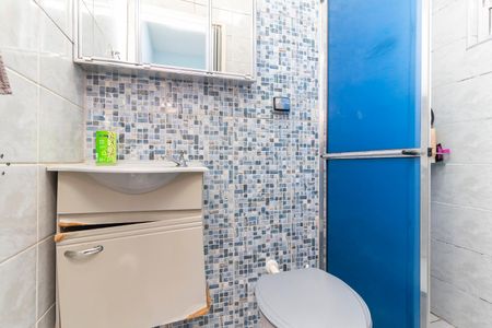 Casa à venda com 90m², 2 quartos e 2 vagasBanheiro da Suíte