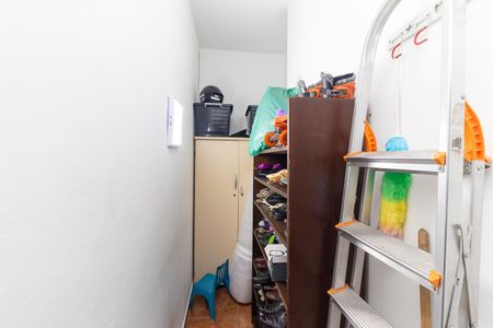 Casa à venda com 90m², 2 quartos e 2 vagasArmários