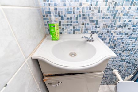 Casa à venda com 90m², 2 quartos e 2 vagasBanheiro da Suíte