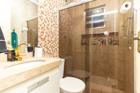 Casa à venda com 90m², 2 quartos e 2 vagasBanheiro Social