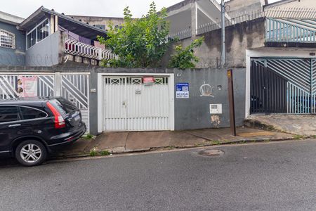 Casa à venda com 90m², 2 quartos e 2 vagasFachada