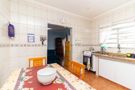 Casa à venda com 90m², 2 quartos e 2 vagasCozinha