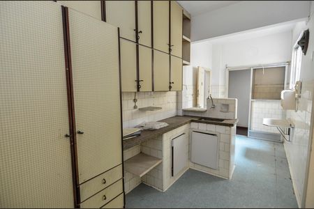 Apartamento à venda com 105m², 2 quartos e sem vaga Apartamento à venda com 105m², 2 quartos e sem vagaCozinha