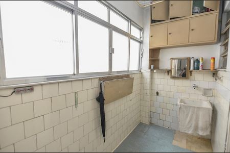 Apartamento à venda com 105m², 2 quartos e sem vaga Apartamento à venda com 105m², 2 quartos e sem vagaÁrea de Serviço