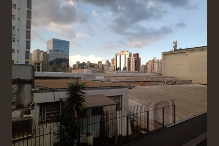 Apartamento para alugar com 175m², 4 quartos e 1 vaga