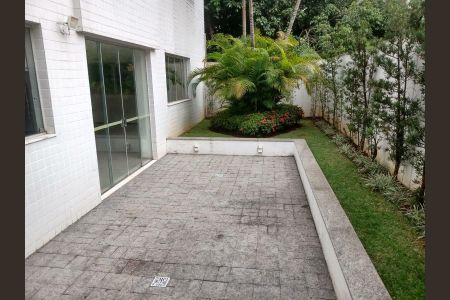 Apartamento para alugar com 70m², 2 quartos e 1 vaga