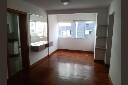 Apartamento para alugar com 70m², 2 quartos e 1 vaga