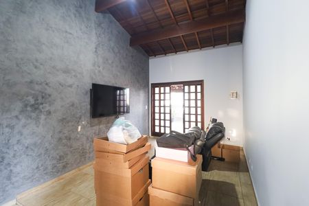 Casa para alugar com 2 quartos, 170m² em Parque Edu Chaves, São Paulo