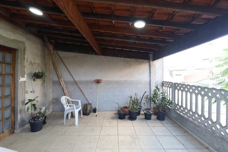 Casa para alugar com 2 quartos, 170m² em Parque Edu Chaves, São Paulo