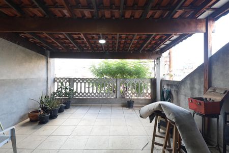 Casa para alugar com 2 quartos, 170m² em Parque Edu Chaves, São Paulo