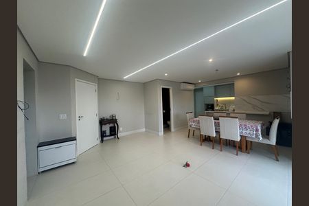 Apartamento à venda com 109m², 3 quartos e 2 vagas Apartamento à venda com 109m², 3 quartos e 2 vagasSala
