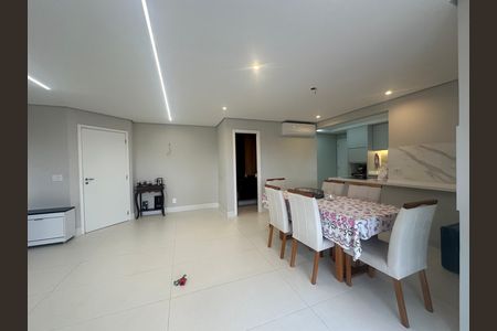 Sala de apartamento à venda com 3 quartos, 109m² em Centro Comercial Jubran, Barueri
