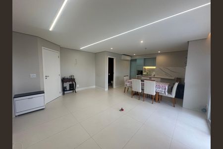 Apartamento à venda com 109m², 3 quartos e 2 vagas Apartamento à venda com 109m², 3 quartos e 2 vagasSala