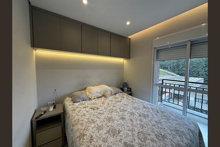 Apartamento à venda com 109m², 3 quartos e 2 vagas Apartamento à venda com 109m², 3 quartos e 2 vagasSuíte
