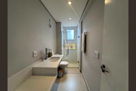 Apartamento à venda com 109m², 3 quartos e 2 vagas Apartamento à venda com 109m², 3 quartos e 2 vagasBanheiro Social