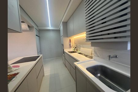 Apartamento à venda com 109m², 3 quartos e 2 vagas Apartamento à venda com 109m², 3 quartos e 2 vagasCozinha