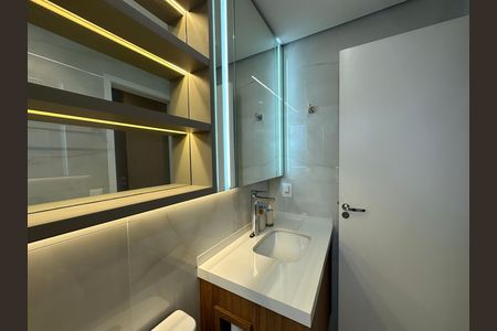 Apartamento à venda com 109m², 3 quartos e 2 vagas Apartamento à venda com 109m², 3 quartos e 2 vagasBanheiro da Suíte