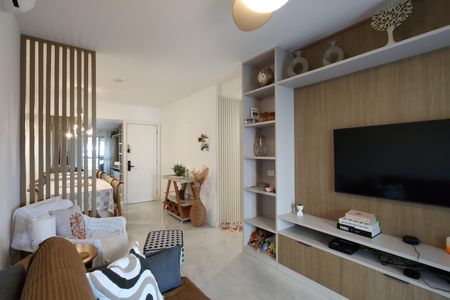 Apartamento à venda com 91m², 3 quartos e 1 vaga Apartamento à venda com 91m², 3 quartos e 1 vagaSala