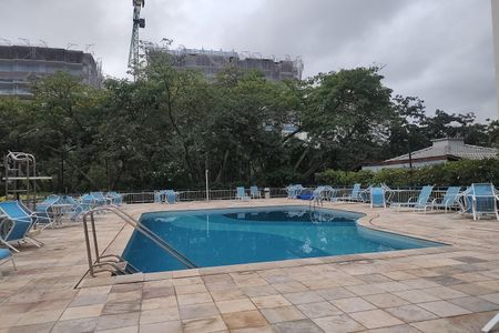 Apartamento à venda com 91m², 3 quartos e 1 vaga Apartamento à venda com 91m², 3 quartos e 1 vagaÁrea comum - Piscina