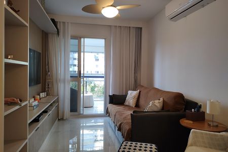 Apartamento à venda com 91m², 3 quartos e 1 vaga Apartamento à venda com 91m², 3 quartos e 1 vagaSala