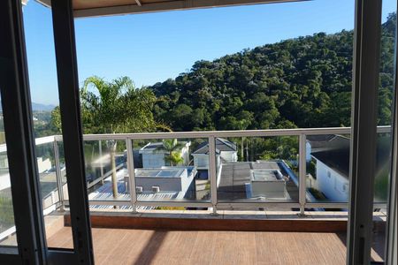 Vista da Sala de casa de condomínio para alugar com 2 quartos, 296m² em Parque Sinai, Santana de Parnaíba